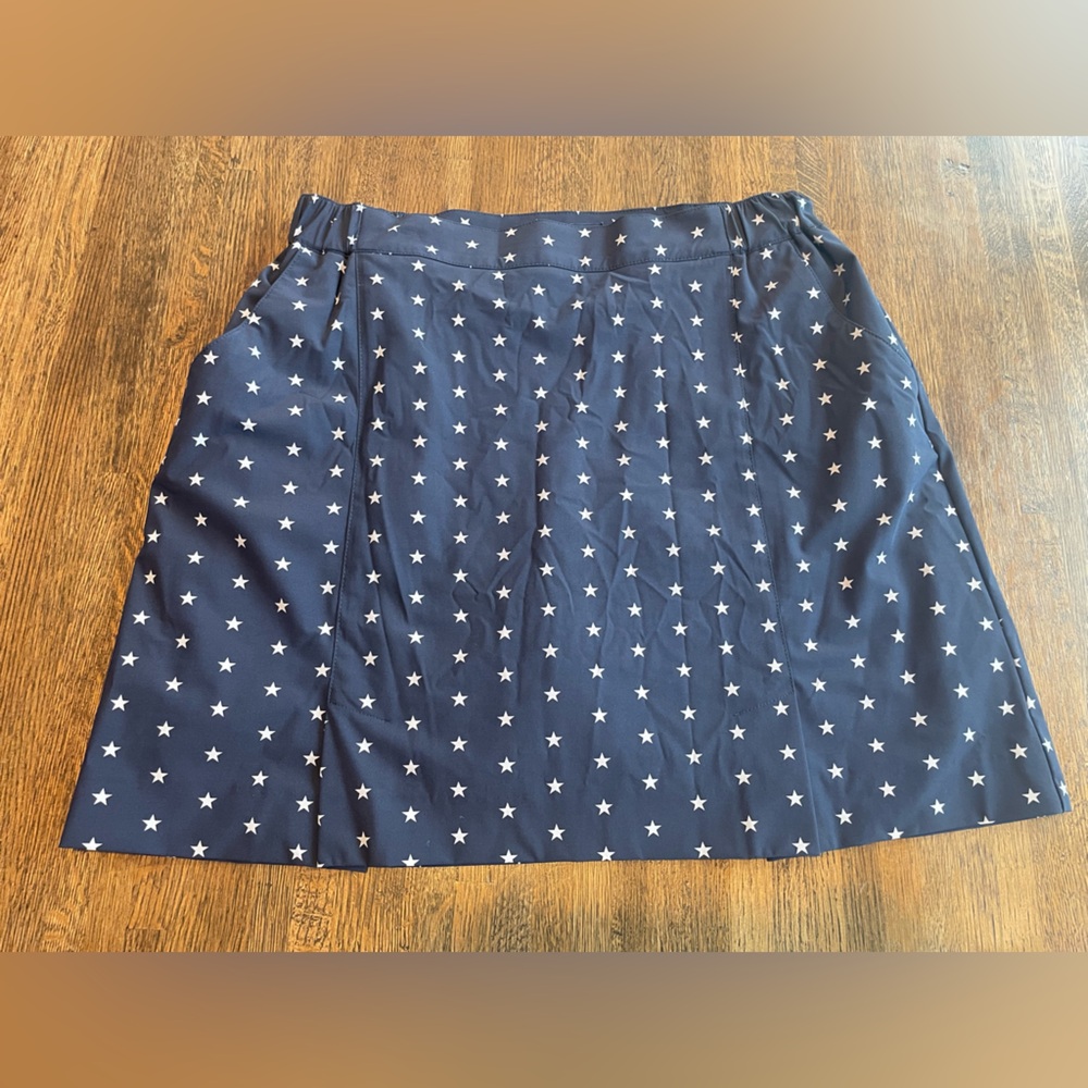Lohla Sport Skort Navy and White Stars - Size 10